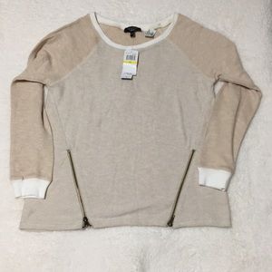 Spence knots comfy light sweater size Medium